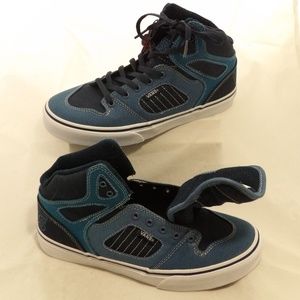 Vans youth Docket style Skate sneakers